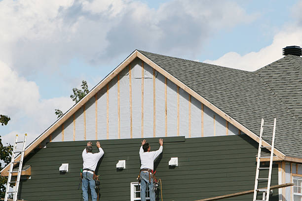 Professional Siding Repair technician working in Weaverville, NC