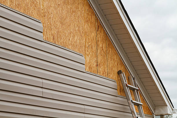24/7 Emergency Siding Repair experts in Weaverville, NC
